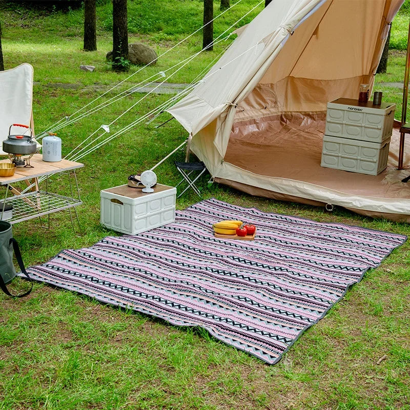 Moisture-proof Camping Picnic Mat, Size 145 x 200cm